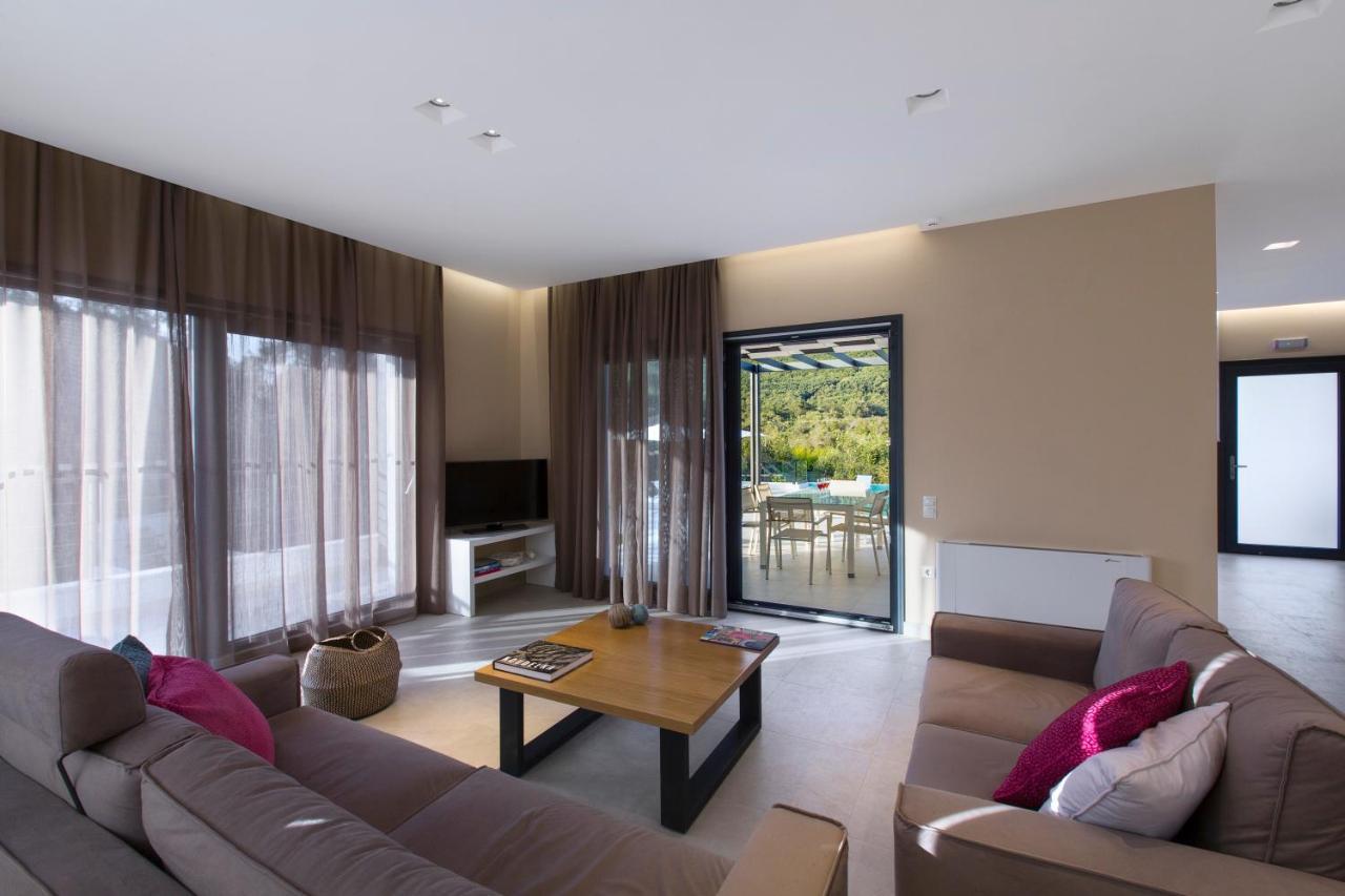 Almyra Villas Halikounas Extérieur photo